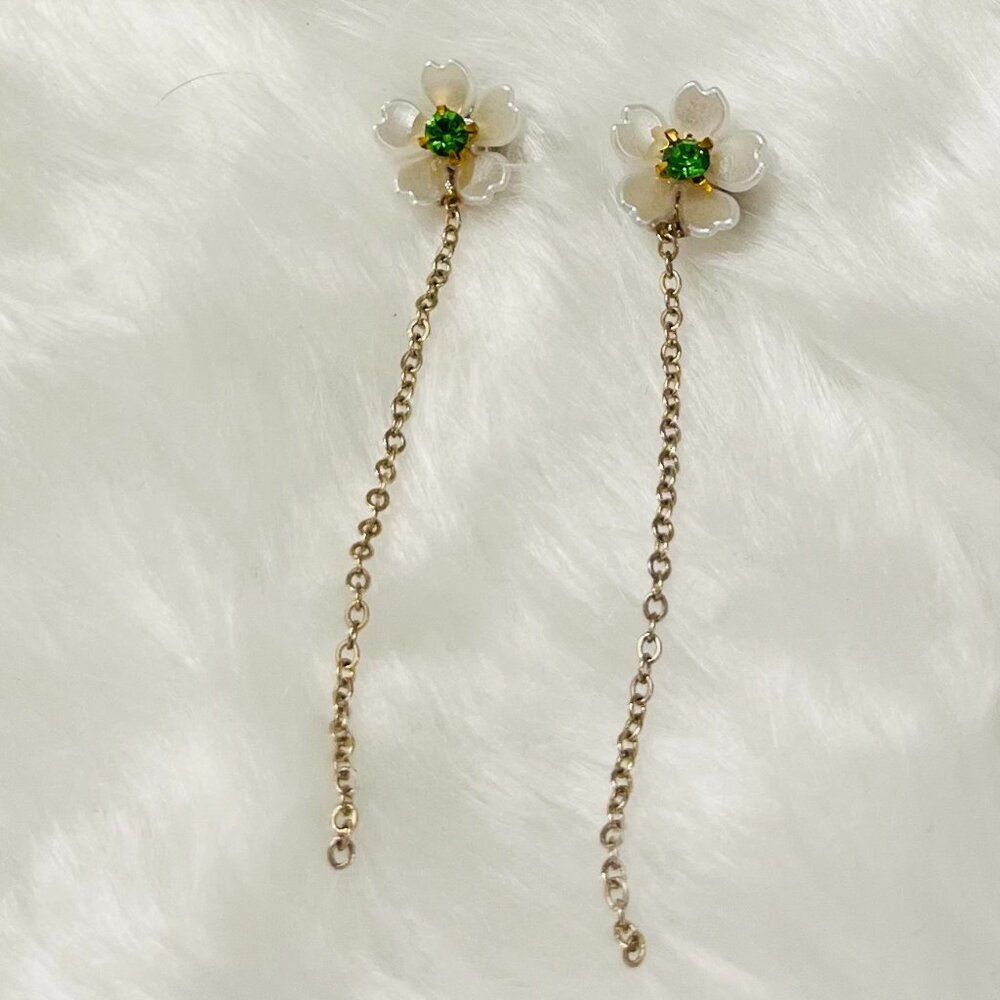 Petal Flow Earrings by Drip Creations